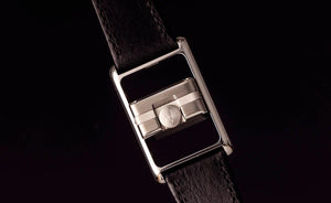 שעון Vario VERSA דו-זמן הפיך לבן-מתכתי