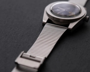 שעון לימה – צמיד וינטג' 369