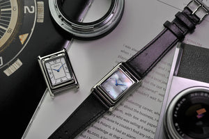 שעון Vario VERSA דו-זמן כפול כסוף-לבן עם אם פנינה