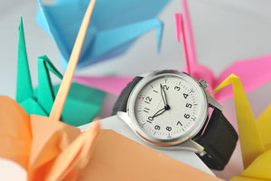 שעון קוורץ סולארי לבן אנפה Vario 1945 A-11S